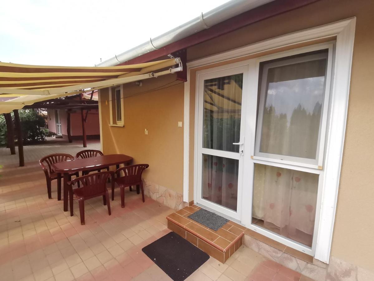 Mini Villa Hajduszoboszlo Bagian luar foto